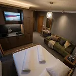 Hotel Garni & Terano