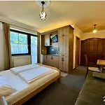 Garni & Terano 酒店 马里博尔