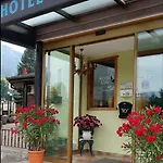 Hotel Garni & Terano 3*