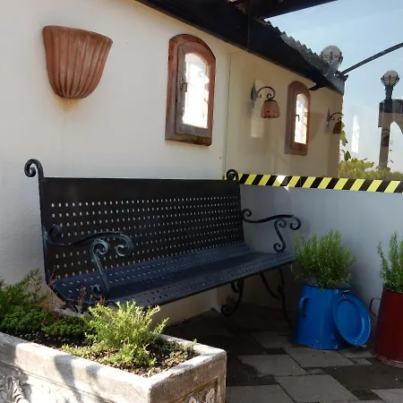 Garni Terano 3*