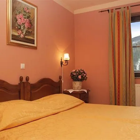 Garni & Terano מריבור