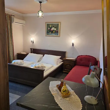 酒店 Garni & Terano 马里博尔