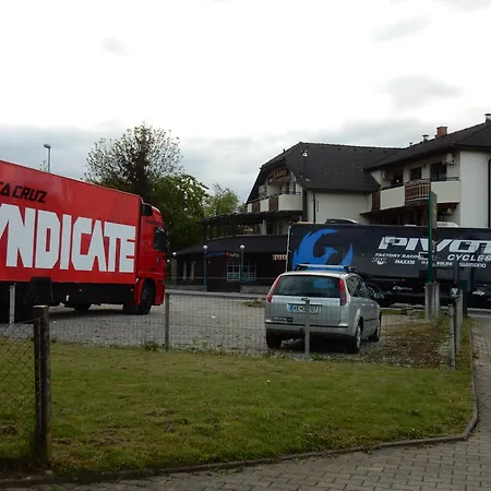 Garni & Terano 酒店 马里博尔