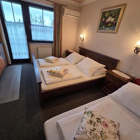 Garni & Terano 酒店 3*