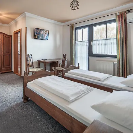 酒店 Garni & Terano 3*