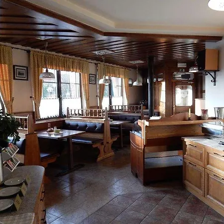 Garni & Terano 酒店