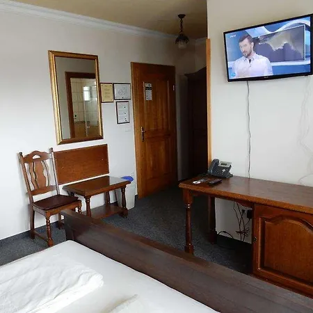 Hotel Garni & Terano 3*