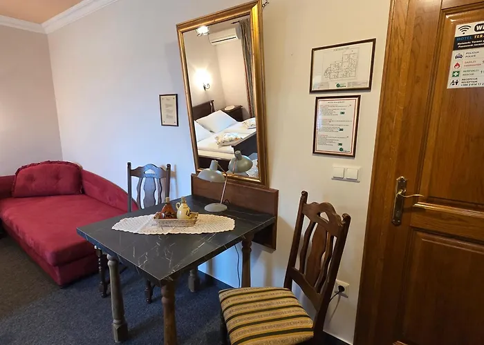 Garni & Terano 호텔 3*