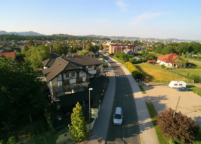 Garni & Terano 호텔